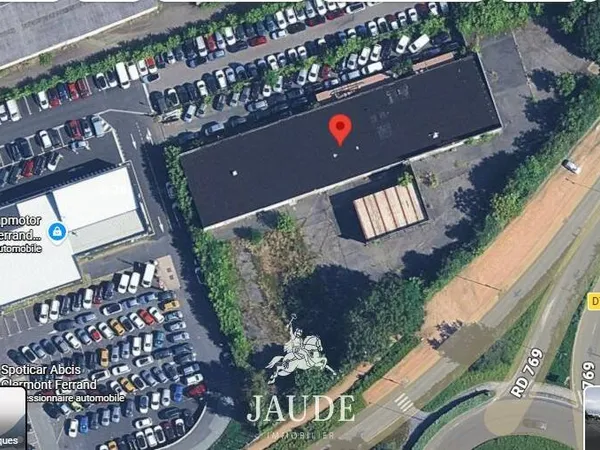 Local d'activité 1440 m²