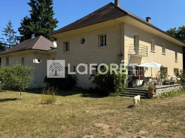 Propriété à proximité de Chantilly - 400 m2