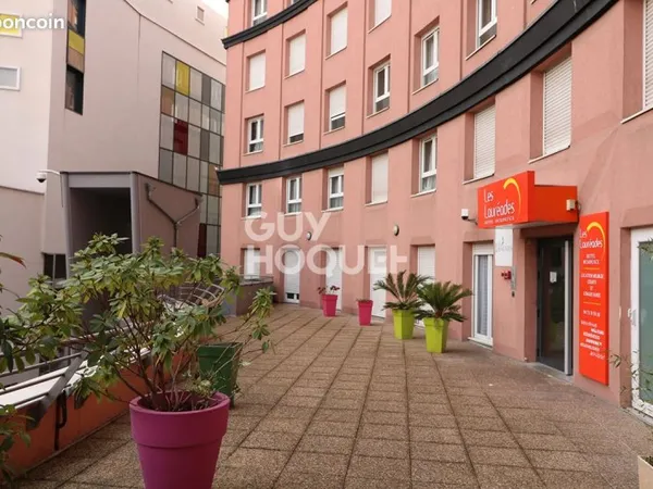 Studio 1 pièce 18 m²