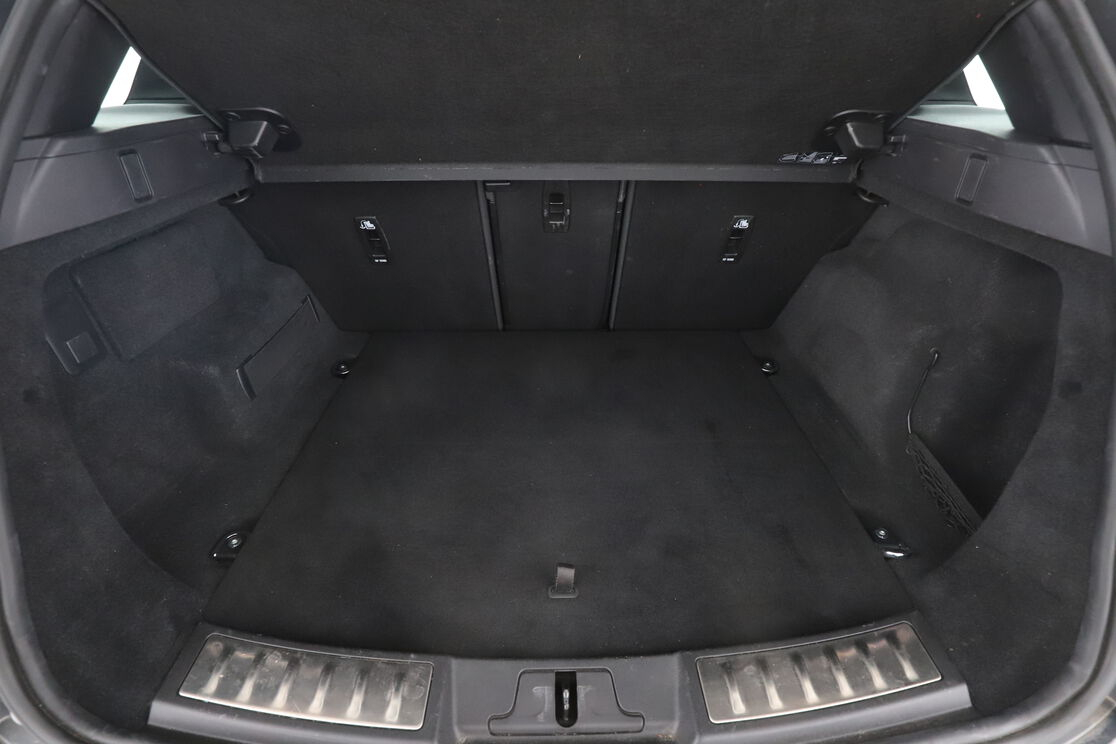 Land Rover Evoque P300e PHEV 4WD R-Dynamic S BVA8 — photo 16