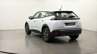 Peugeot 2008 1.2 Hybrid 145ch Style e-DCS6 — photo 8