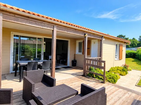 Chalet /maison (🔐 Parc sécurisé ouvert 365 jours/an )3chambres .piscine -vente directe proprietaire