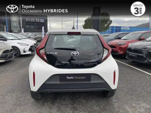 Toyota Aygo x 1.0 vvt-i 72ch active business my23 — photo 4