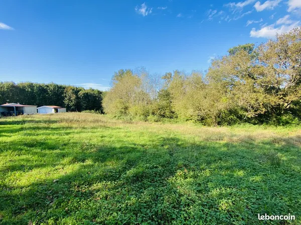 Terrain 3783 m² Castelnau-Chalosse