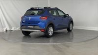 Dacia Sandero 1.0 TCe 90ch Stepway Confort -22 — photo 5