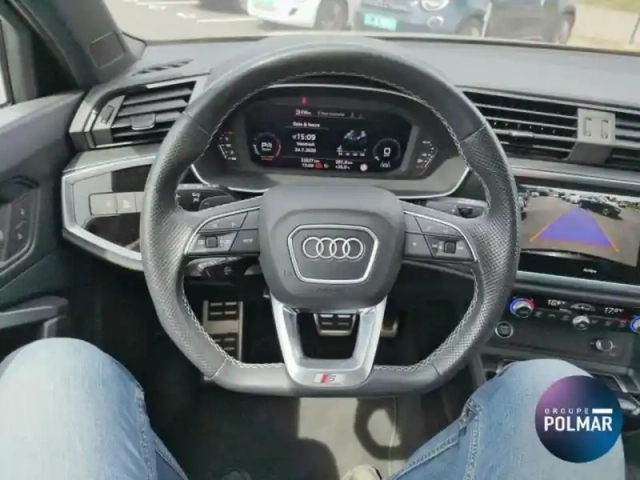 Audi Q3 35 tfsi 150ch s line s tronic 7 — photo 9
