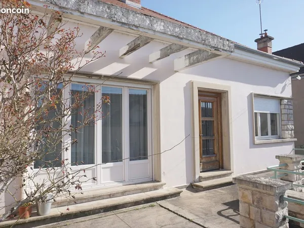 Maison 8 pièces 219 m²