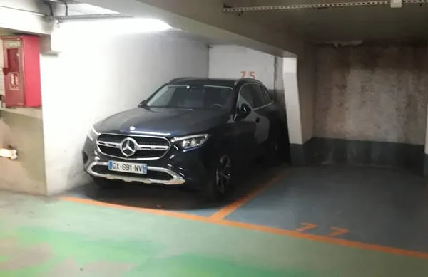 Garage/Parking
