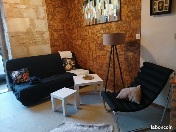 Studio meuble a louer
