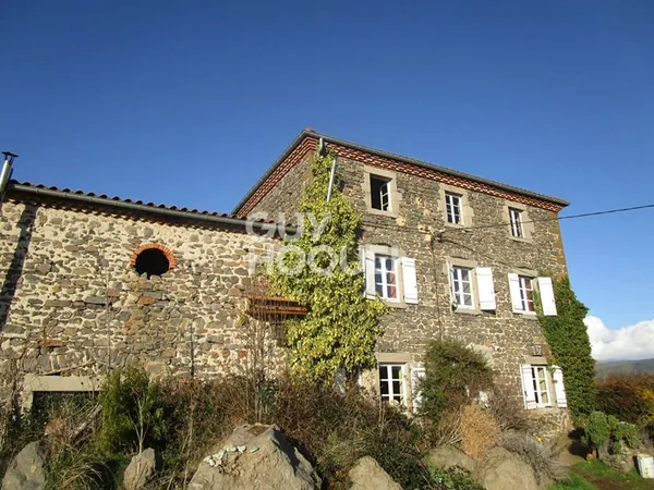 Corps de ferme sans voisin