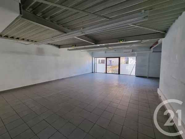 Appartement 1 pièce 114 m²