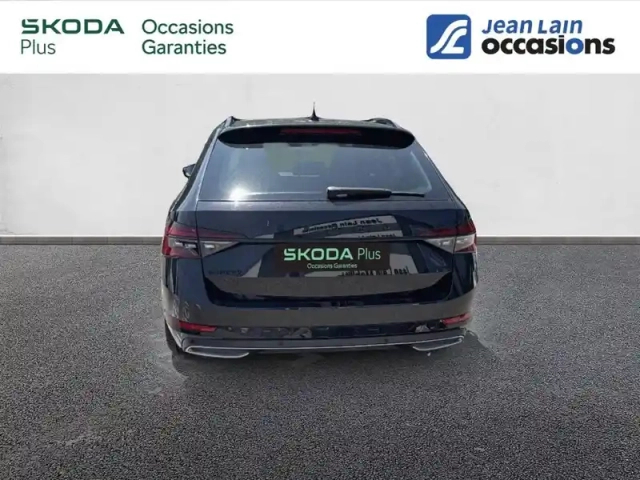 Skoda Superb combi 2.0 tdi 200 scr dsg7 4x4 — photo 8