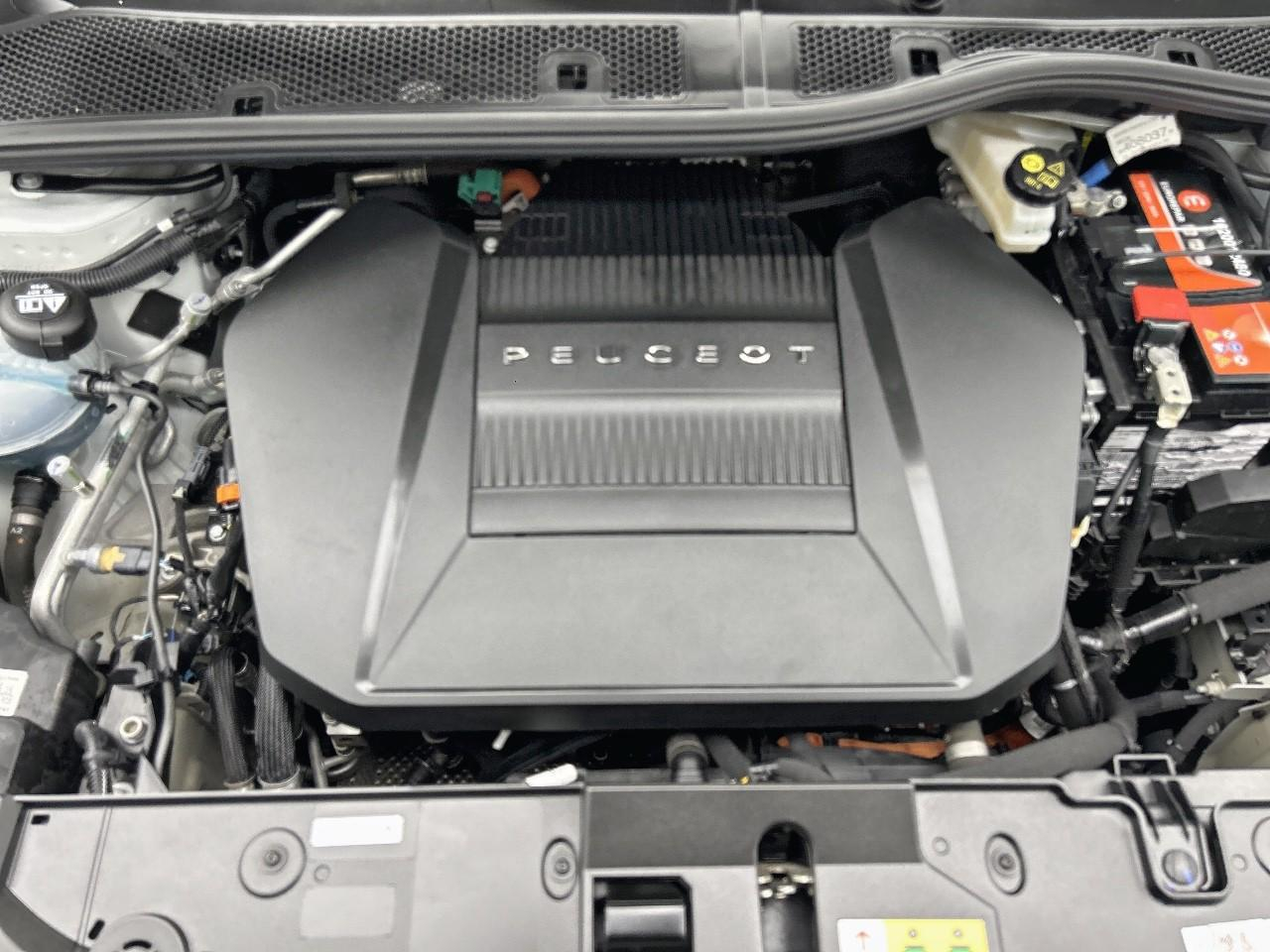 Peugeot 208 electrique 50 kwh 136ch gt pack — photo 15