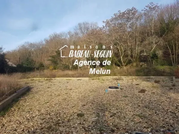 Terrain 651 m²