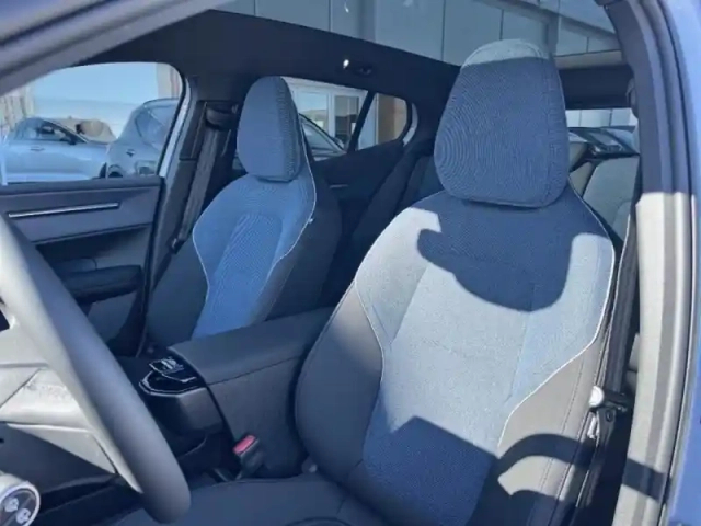 Volvo Ex30 single extended range 272ch ultra — photo 6