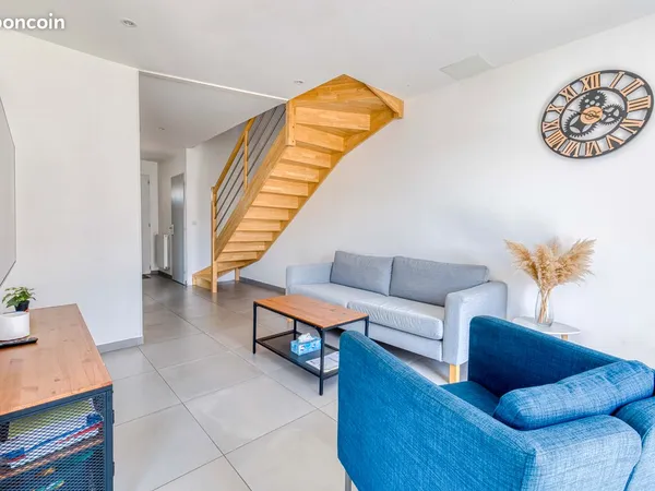 À LOUER pour 2 3 mois- PAVILLON MEUBLÉ 2 Ch 900 /MOIS