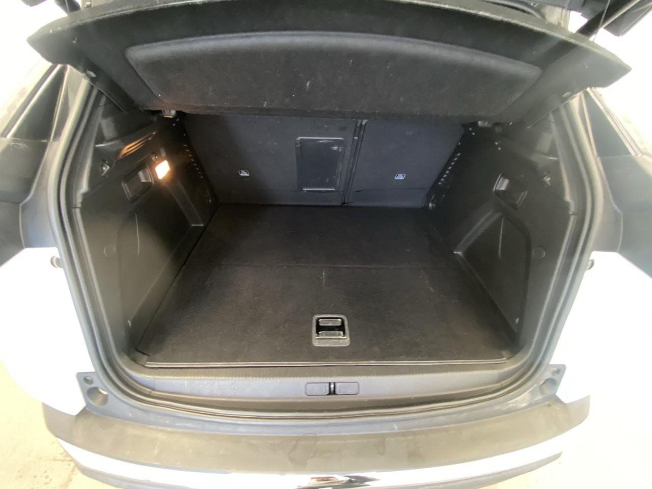 Peugeot 3008 hybrid 225 e-eat8 gt pack — photo 6