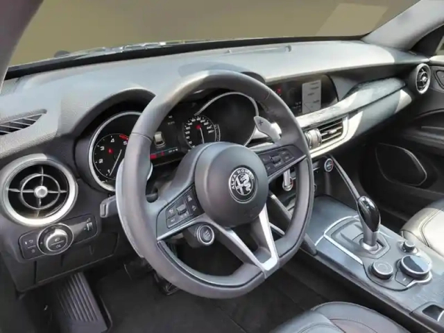 Alfa Romeo Stelvio 2.2 190 ch lusso 2wd bva8 — photo 12