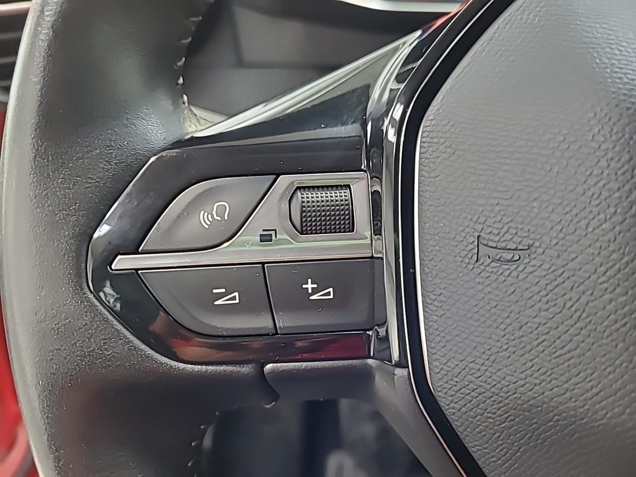 Peugeot 2008 puretech 130 s&s bvm6 allure — photo 22