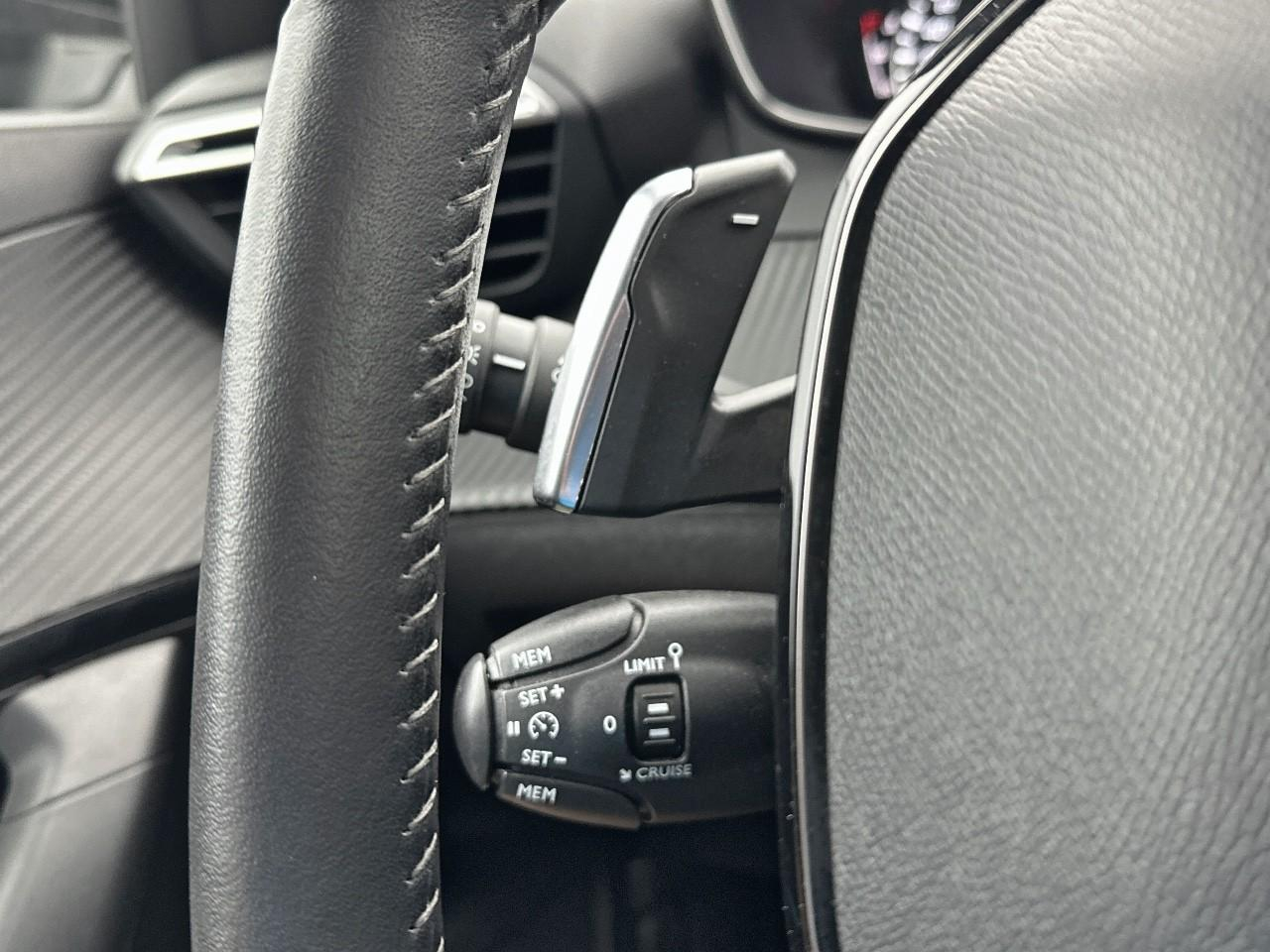 Peugeot 2008 puretech 130 s&s eat8 style — photo 19