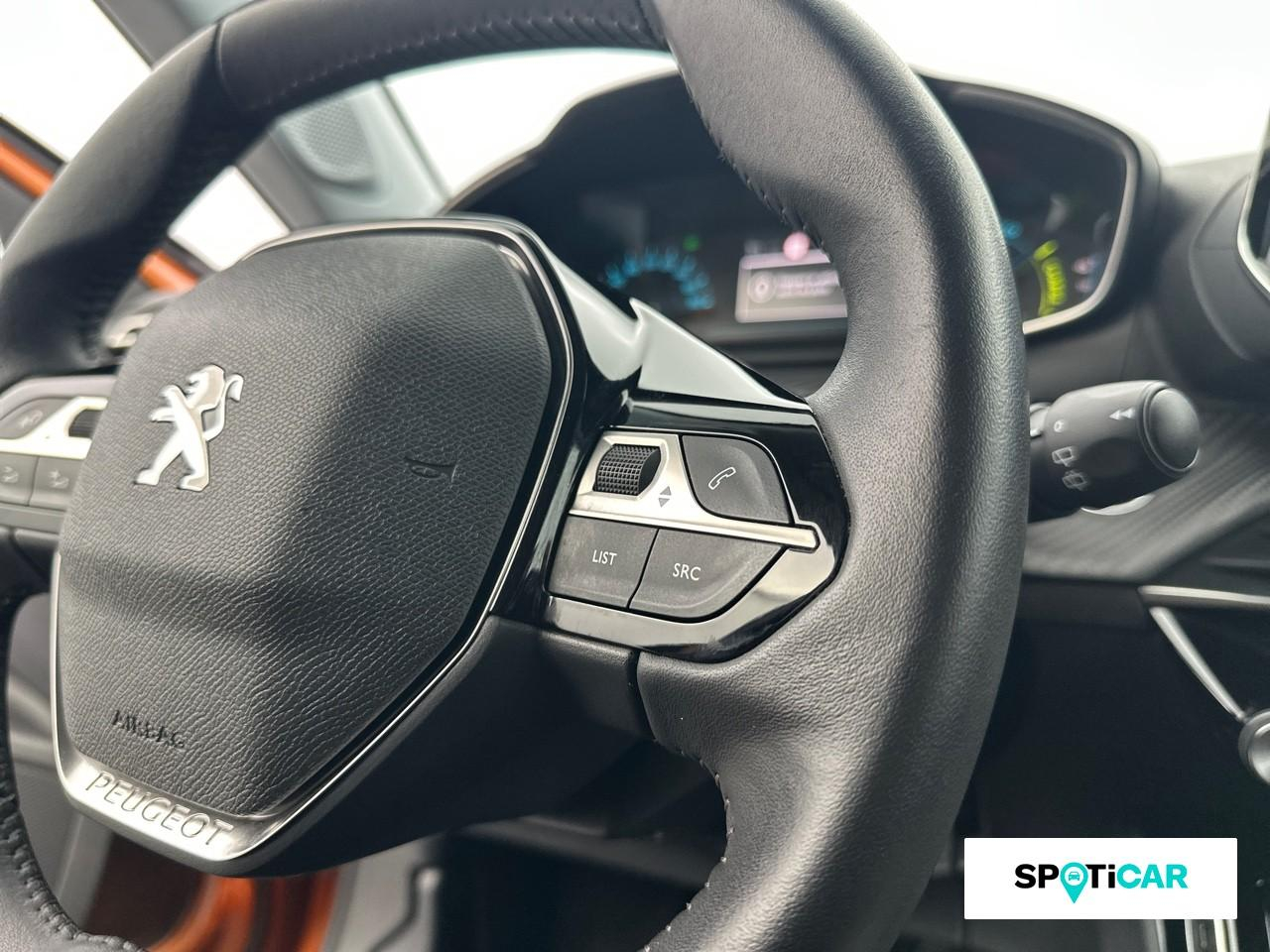 Peugeot 2008 e-2008 136ch allure — photo 17