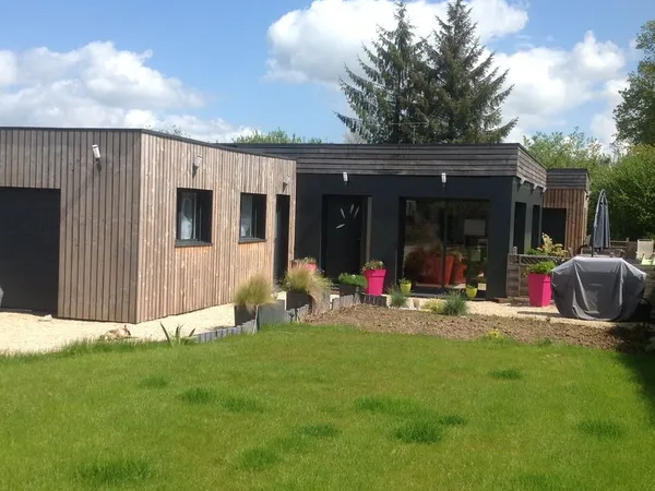 MAISON meublée à louer à PLOUMAGOAR