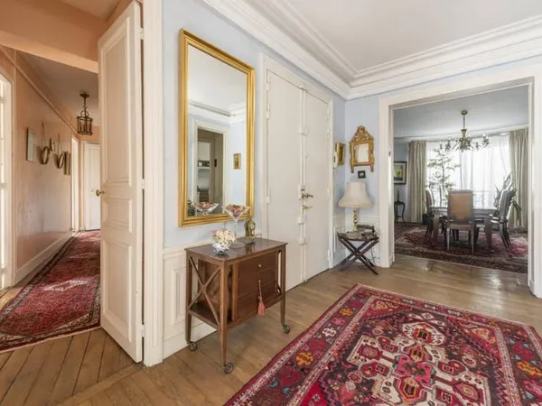 Appartement 5 pièces 200 m²