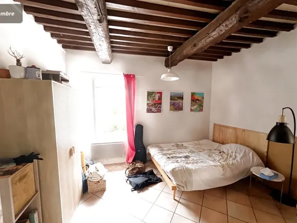 Lambesc Centre Grand studio de 30 m2 environ Investissement Clé en Main !