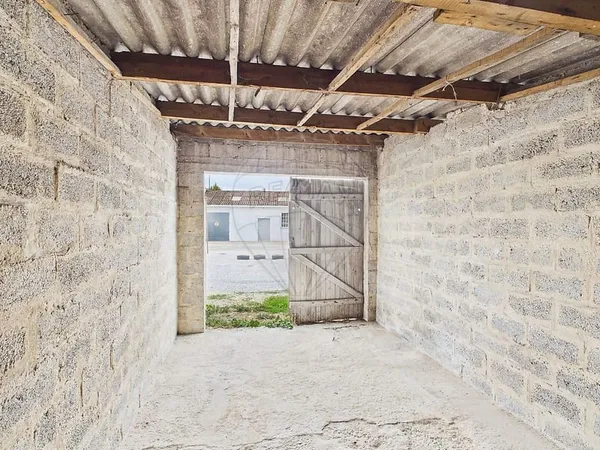 Parking/Garage/Box 125 m²