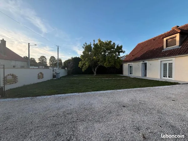 Maison 112 m² - Terrain arboré - Grand garage - Les Bordes-Aumont