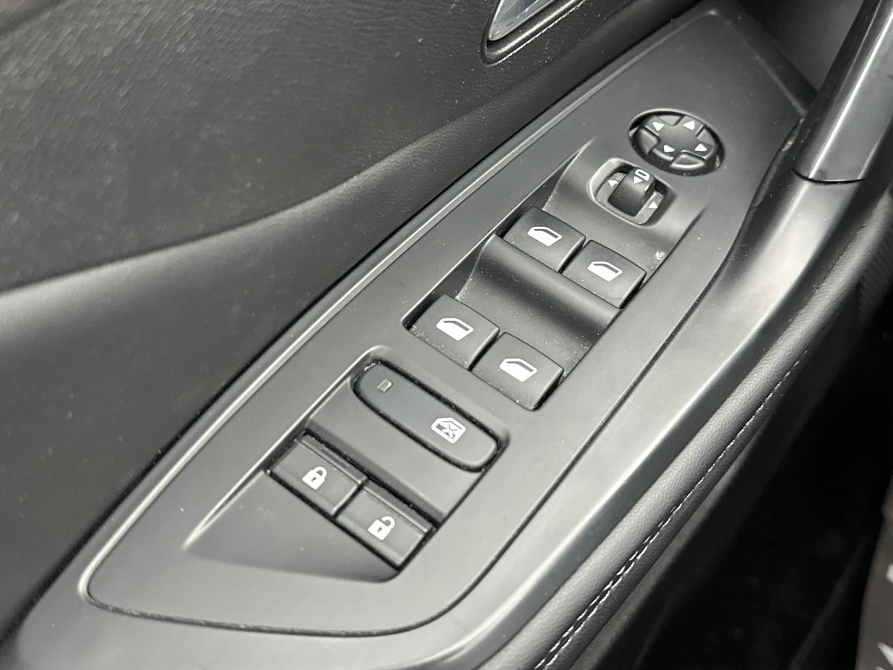 Peugeot 308 phev 180 e-eat8 allure pack — photo 15