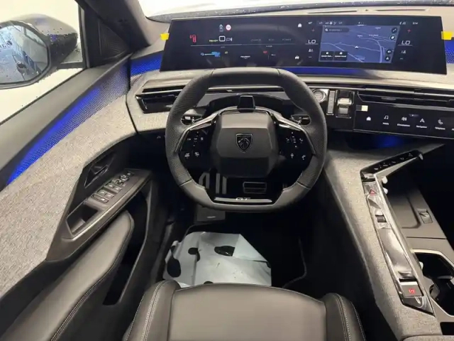 Peugeot 5008 electrique 210 ch 73 kwh — photo 18