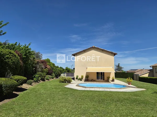 Maison 7 pièces 142 m²