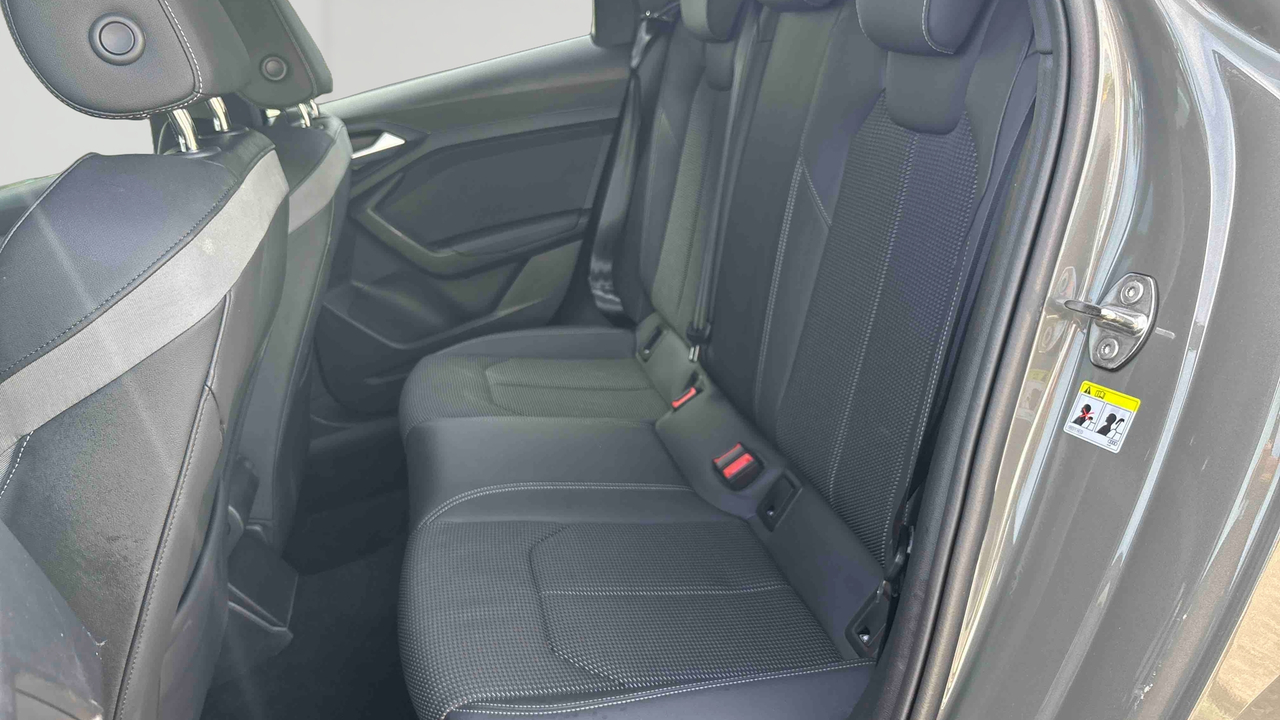 Audi A1 Sportback 30 TFSI 116 ch S tronic 7 — photo 12