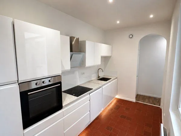 Maison de ville climatisée avec jardin et garage privatif 65 m² - Vichy centre quartier France