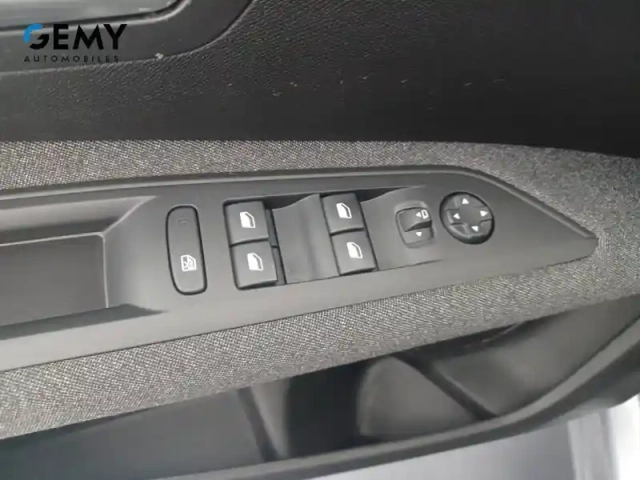Peugeot 3008 bluehdi 130ch s&amp;s eat8 — photo 12