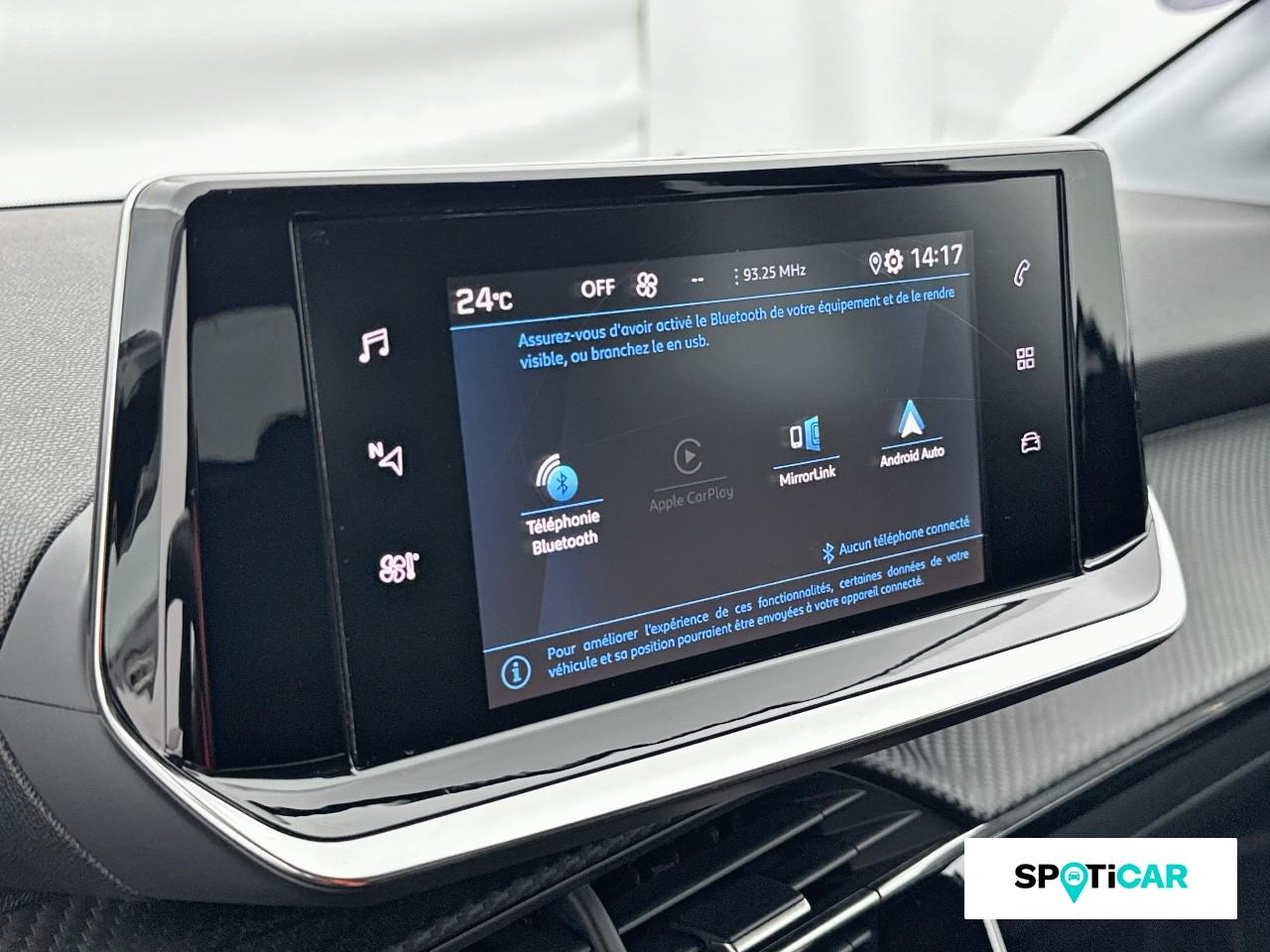 Peugeot 208 1.2 puretech 100ch s&s allure — photo 13