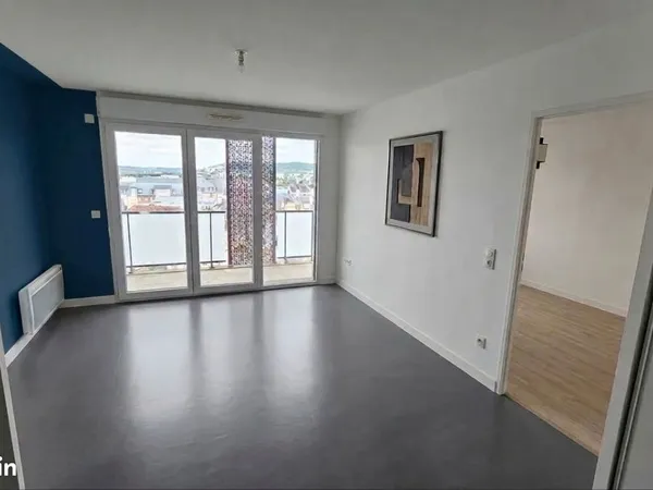 Appartement 2 pièces 40m2 refait à neuf