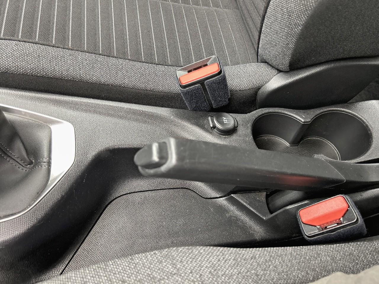 Peugeot 208 puretech 75 s&s bvm5 active business — photo 18