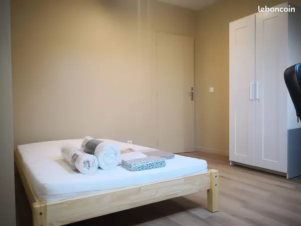 🎓 Chambre étudiante meublée à Lens - À 2 minutes de l'Université et de l'IG2I