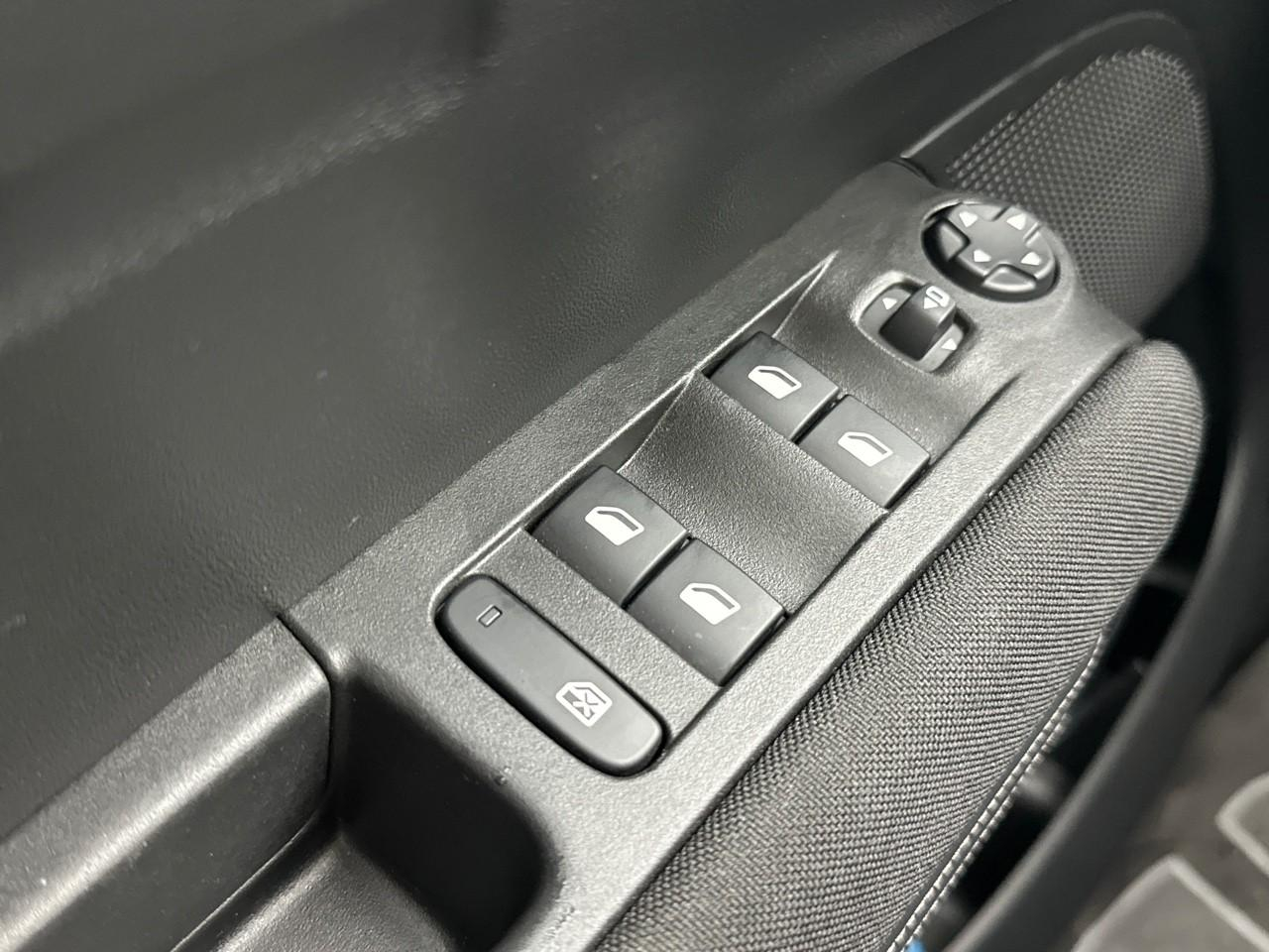 Citroën C3 Aircross puretech 130 s&s eat6 shine — photo 15