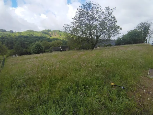 Terrain 2275 m²