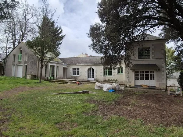Propriété 12 pièces 251 m²