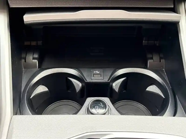 Bmw Serie 3 touring 318d 150 ch bva8 — photo 23
