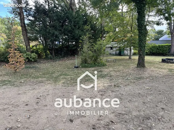 Terrain 1289 m² Les Garennes sur Loire