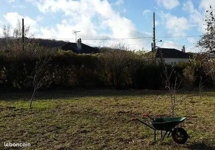 TERRAIN CONSTRUCTIBLE AV MAISON R+1 A HOULGATE 14510 Station Balnéaire de la Côte Fleurie à 300 mètr