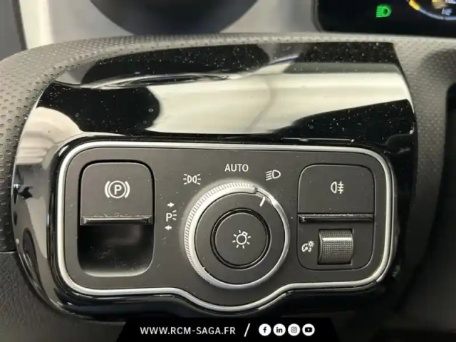 Mercedes Cla coupé 200 d amg line — photo 13
