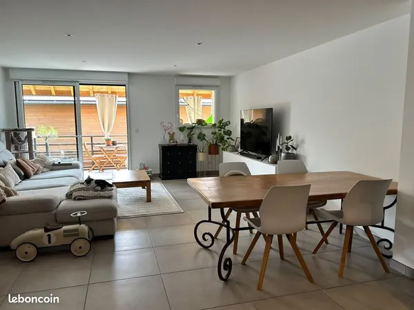 Triplex 4 pièces 94 m²