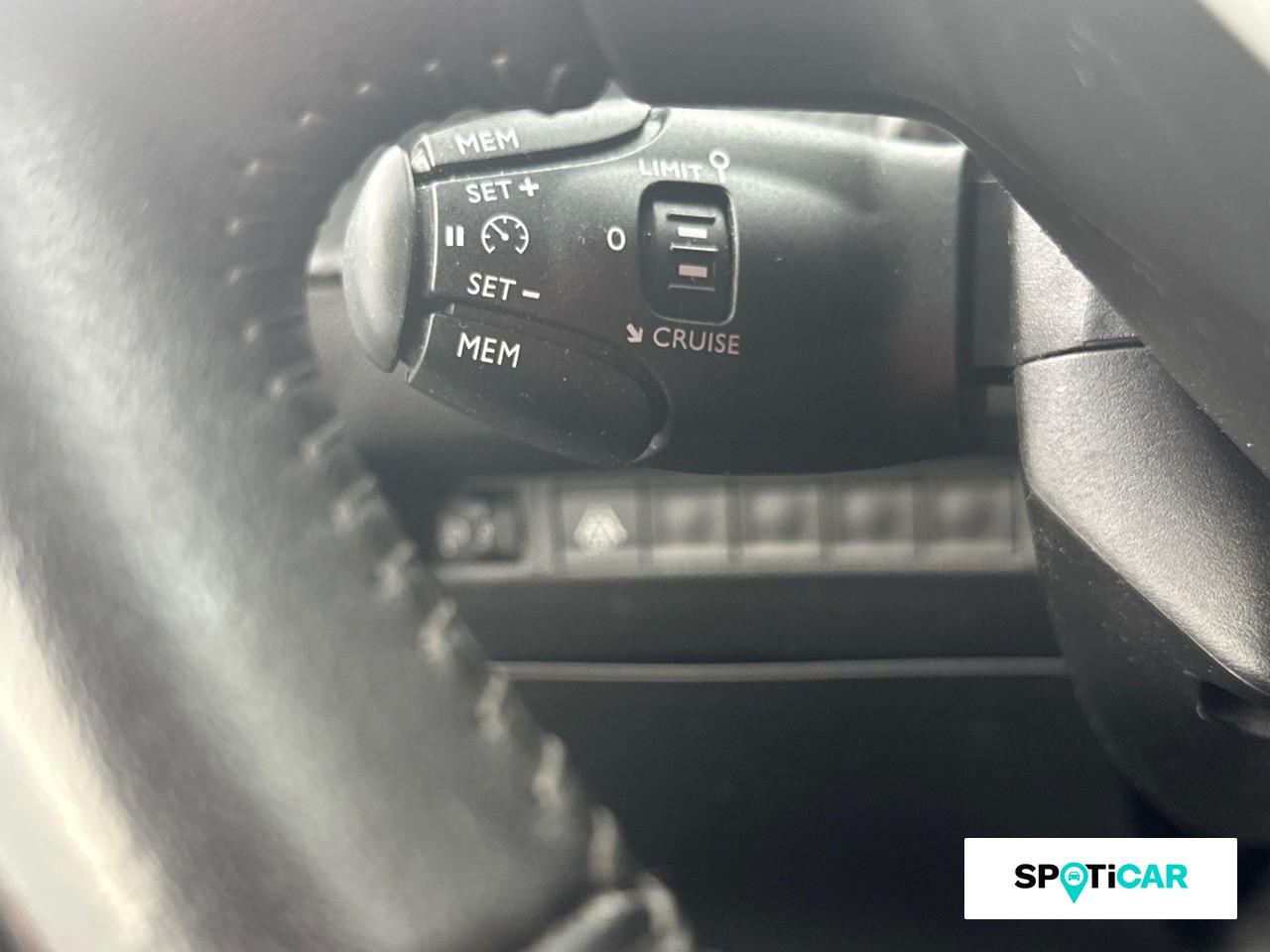 Peugeot 2008 1.2 puretech 100ch s&s style — photo 17