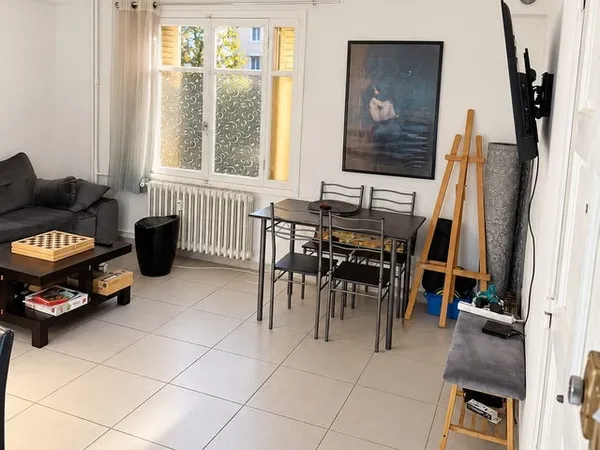 Chambre de louer dans coloc à 2 ( femme )